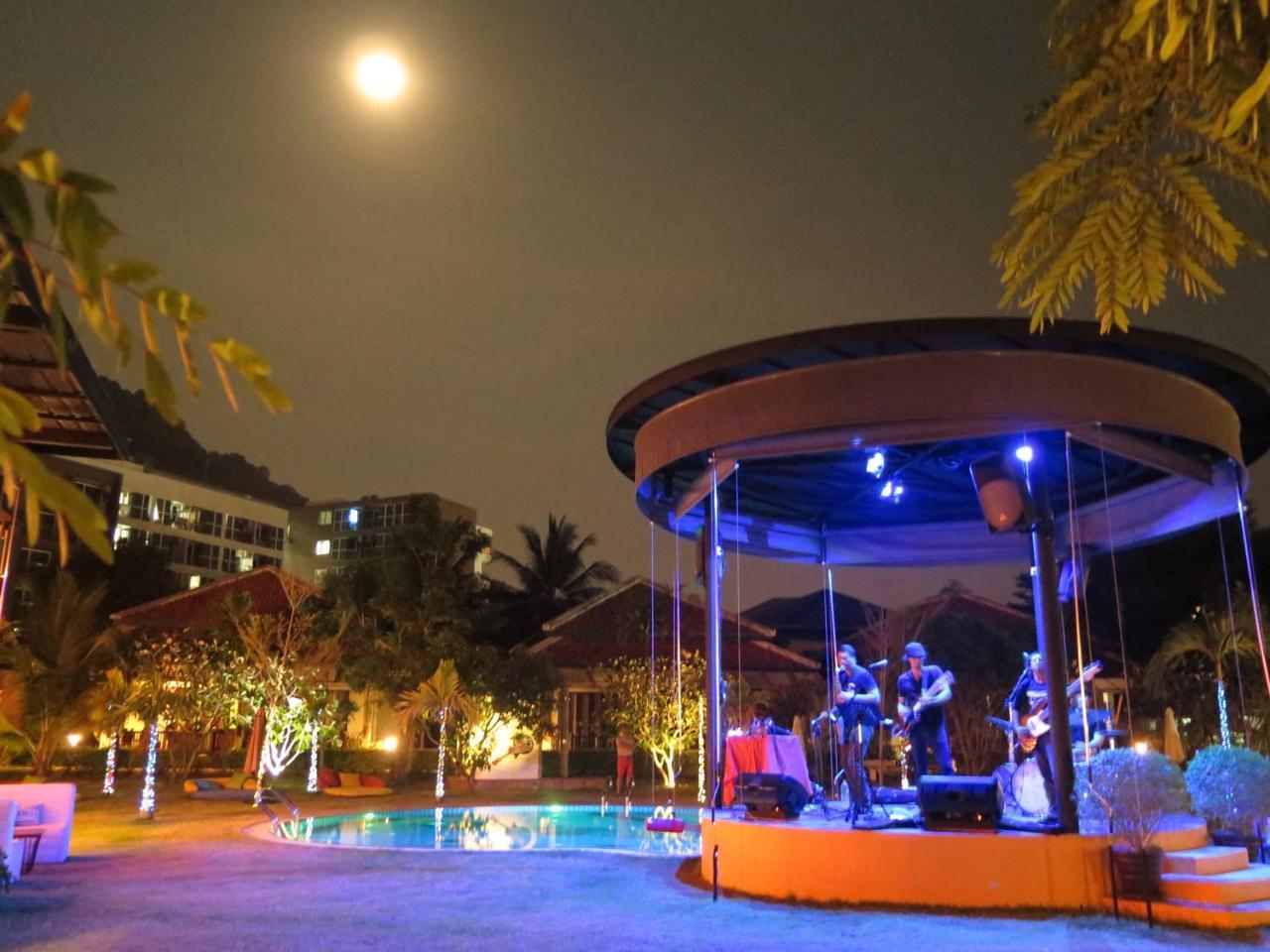 Jazz U Garden Resort Praia de Kata Exterior foto